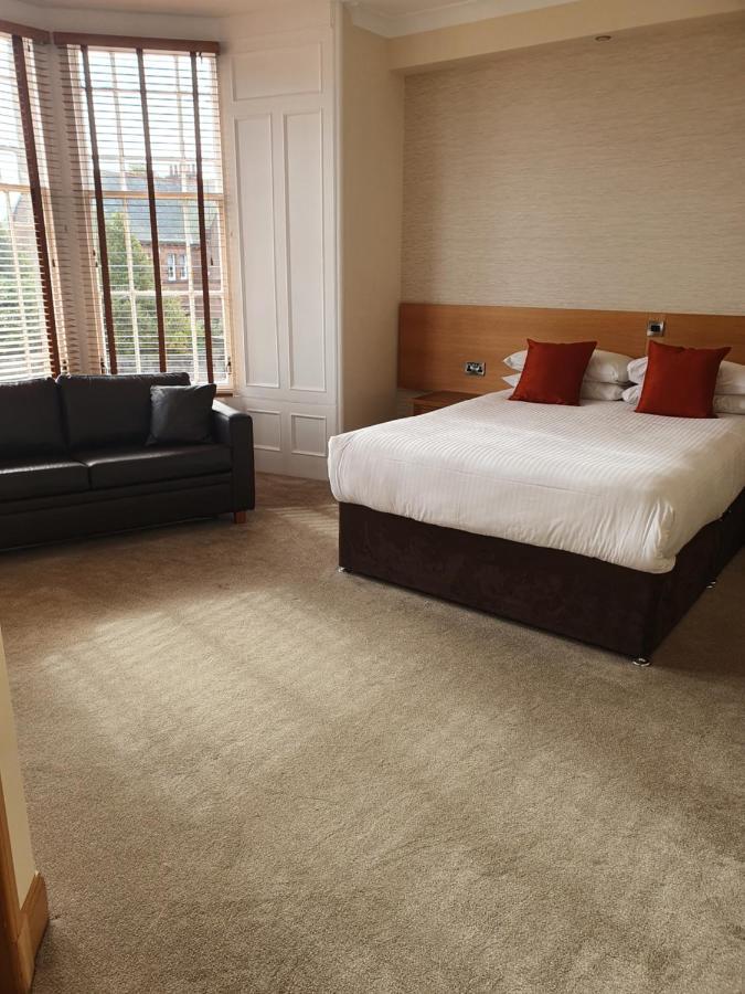 Victoria Hotel Kirkcaldy Extérieur photo