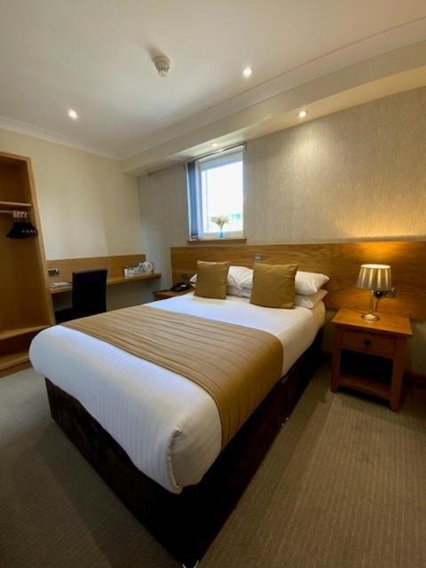 Victoria Hotel Kirkcaldy Extérieur photo