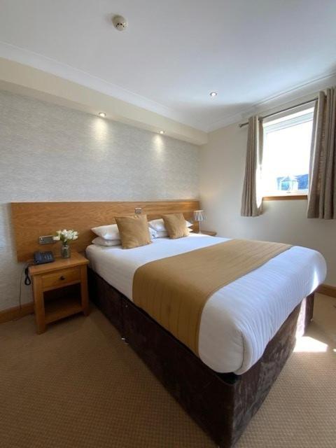 Victoria Hotel Kirkcaldy Extérieur photo
