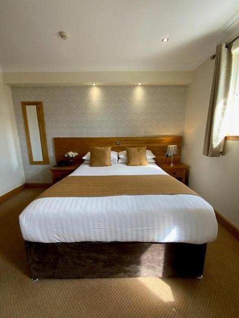 Victoria Hotel Kirkcaldy Extérieur photo